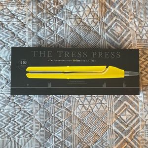 The Tress Press Hair Straightener NEW! Best on the market 1.25”
